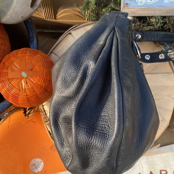 Coach Black Leather Hobo, Vintage - Picture 5 of 12